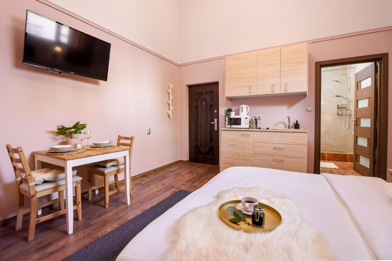 Historic Charm, Modern Comfort - Accommodation In The Heart Of The Old Town Bucureşti Phòng bức ảnh