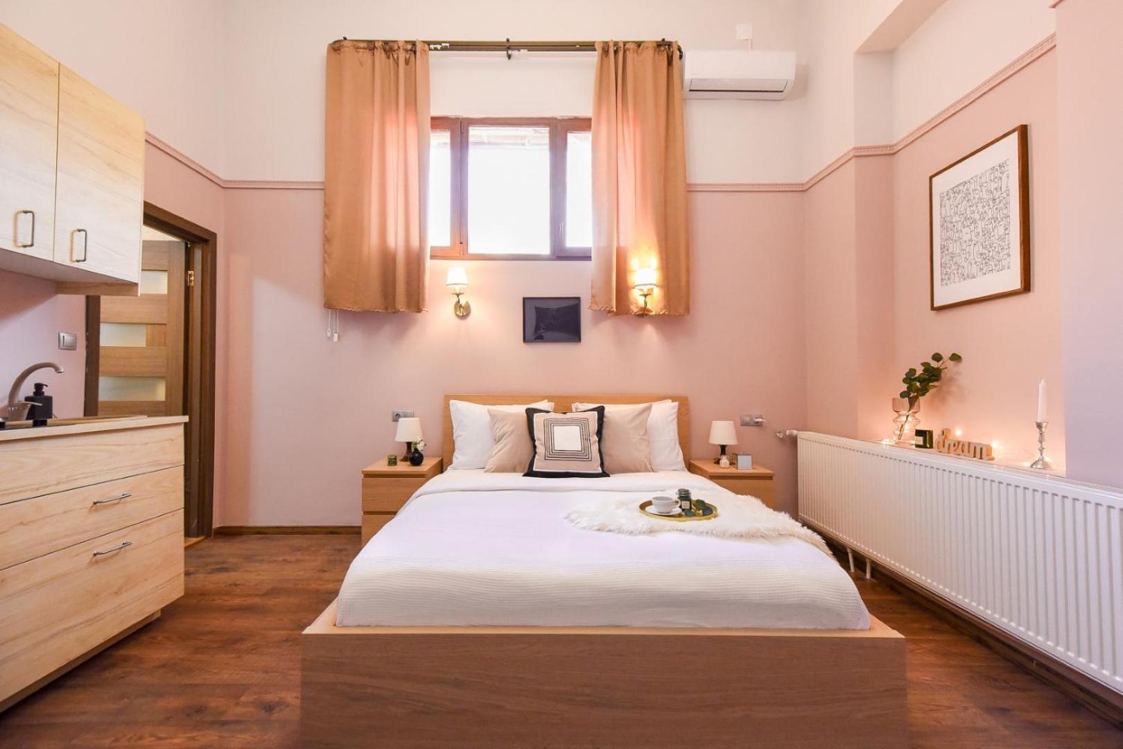 Historic Charm, Modern Comfort - Accommodation In The Heart Of The Old Town Bucureşti Phòng bức ảnh