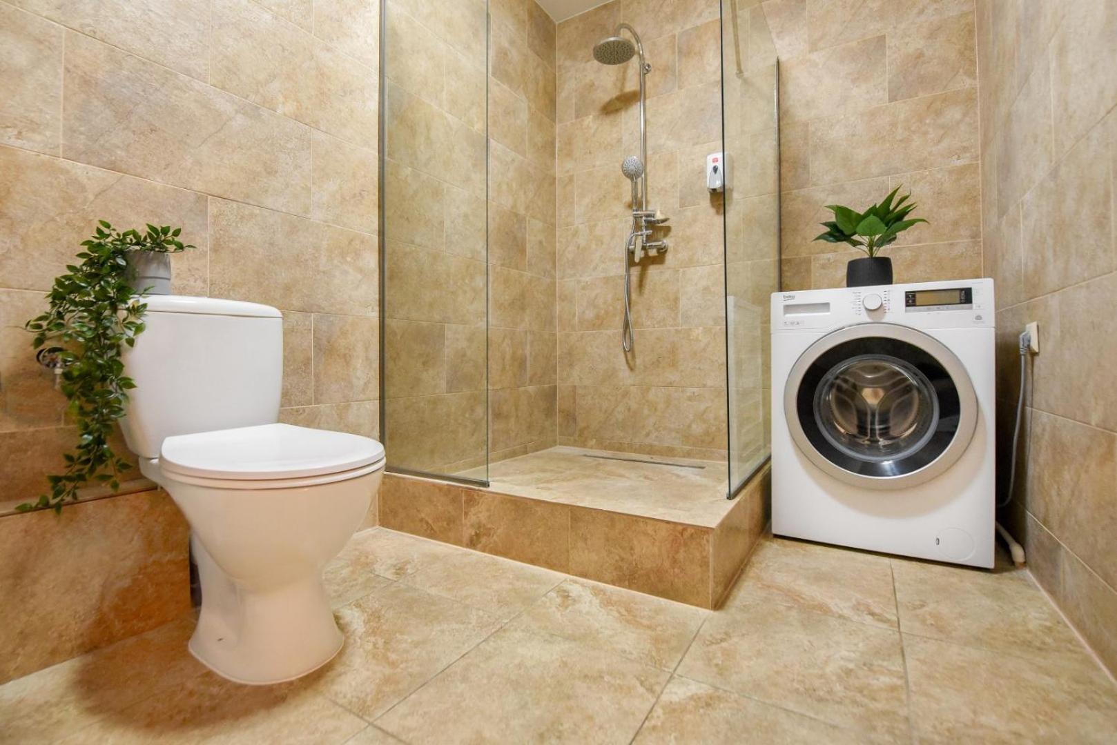 Historic Charm, Modern Comfort - Accommodation In The Heart Of The Old Town Bucureşti Phòng bức ảnh